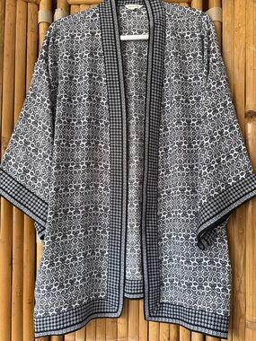 Max Studio Black & White Floral-Print Kimono Size XL